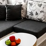 Amaze 5* Imerovigli (Santorini)