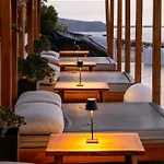 Amaze Otel