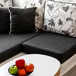 Amaze 5* Imerovigli (Santorini)