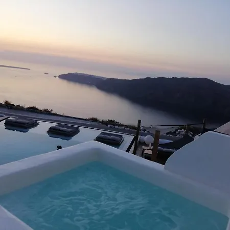 Amaze Hotel 5*