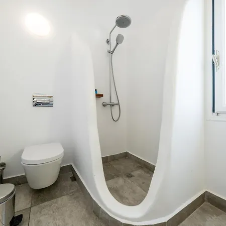 Amaze 5* Imerovigli (Santorini)