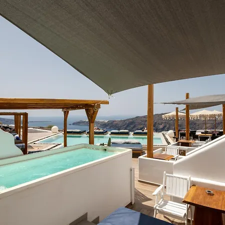 Amaze 5* Imerovigli (Santorini)