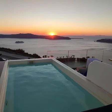 Amaze 5* Imerovigli (Santorini)