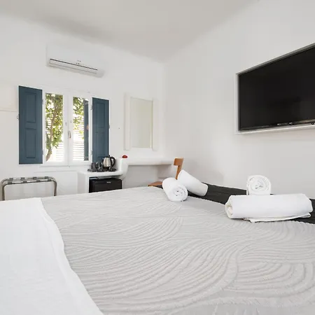 Amaze Hotel Imerovigli (Santorini)