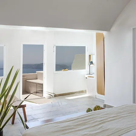 Amaze 5* Imerovigli (Santorini)