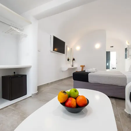 Amaze Hotel Imerovigli (Santorini)