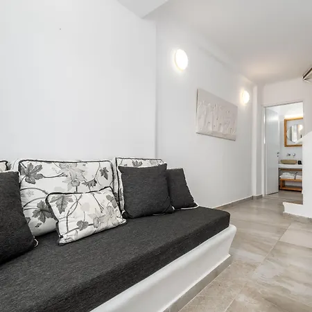 Amaze 5* Imerovigli (Santorini)