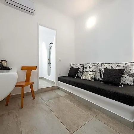 Amaze Imerovigli (Santorini)