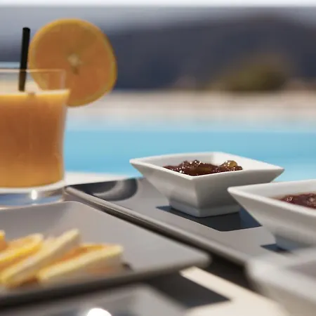 Amaze 5* Imerovigli (Santorini)