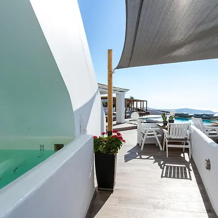Amaze Hotel