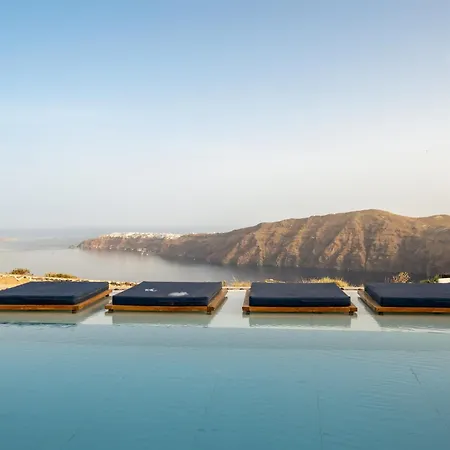 Amaze 5* Imerovigli (Santorini)