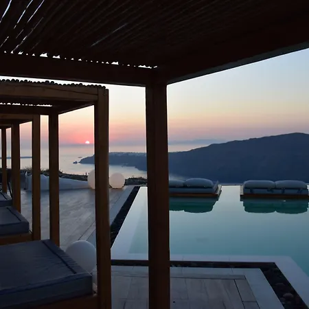 Amaze Imerovigli (Santorini)