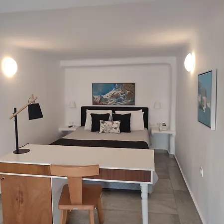 Amaze Imerovigli (Santorini)