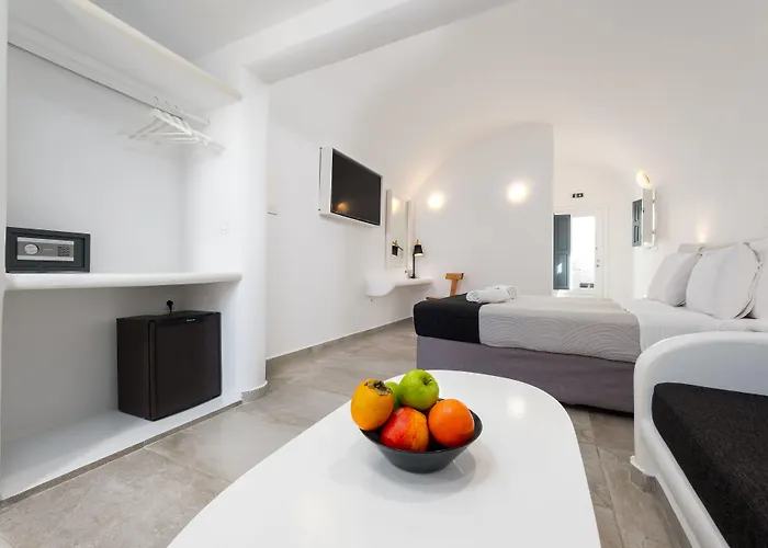 Amaze Hotel Imerovigli (Santorini)